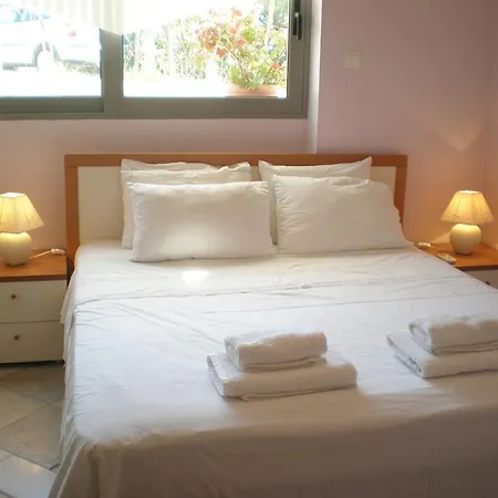 Marvelous House By The Sea * Lac de Vouliagmeni