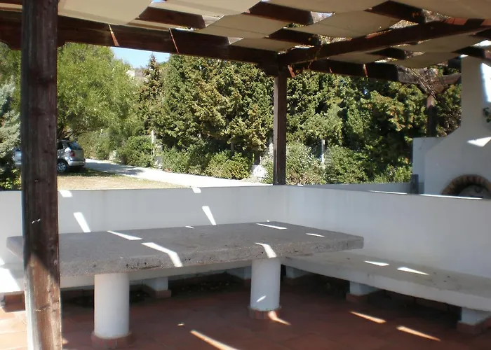 Marvelous House By The Sea ブリアグメニ湖