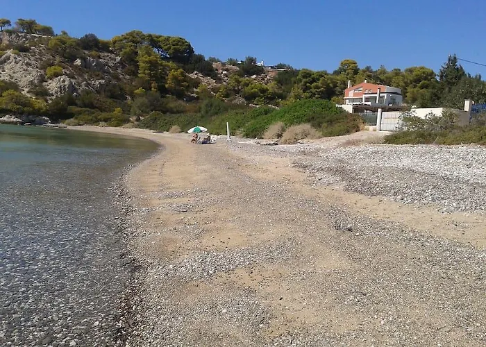 Marvelous House By The Sea ブリアグメニ湖