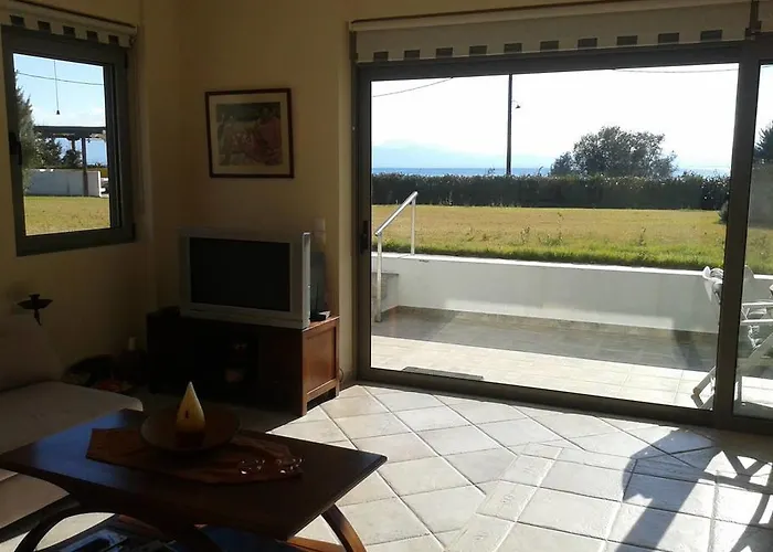 Marvelous House By The Sea 度假居 *